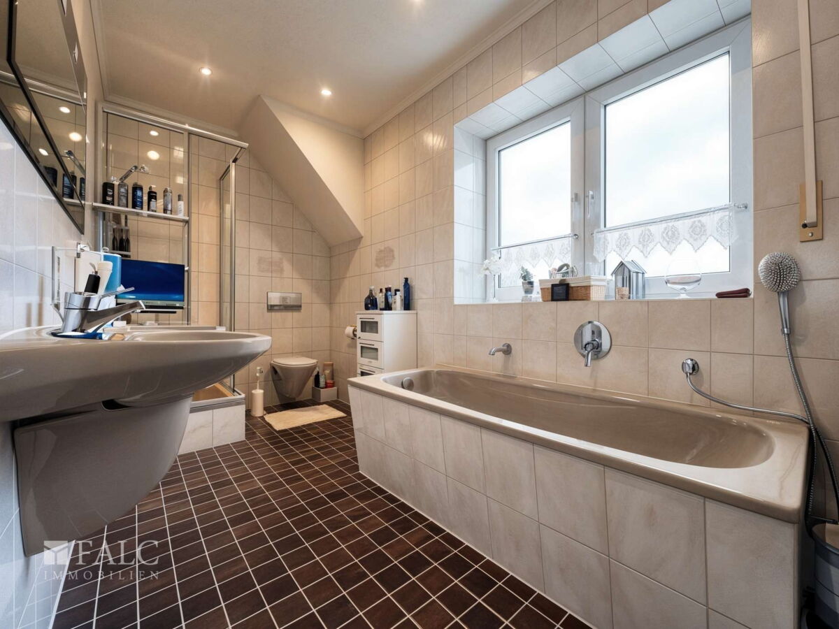 Badezimmer 1 OG 