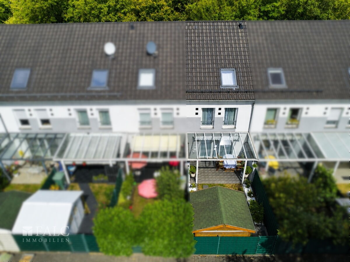 Drohnenaufnahme Garten 