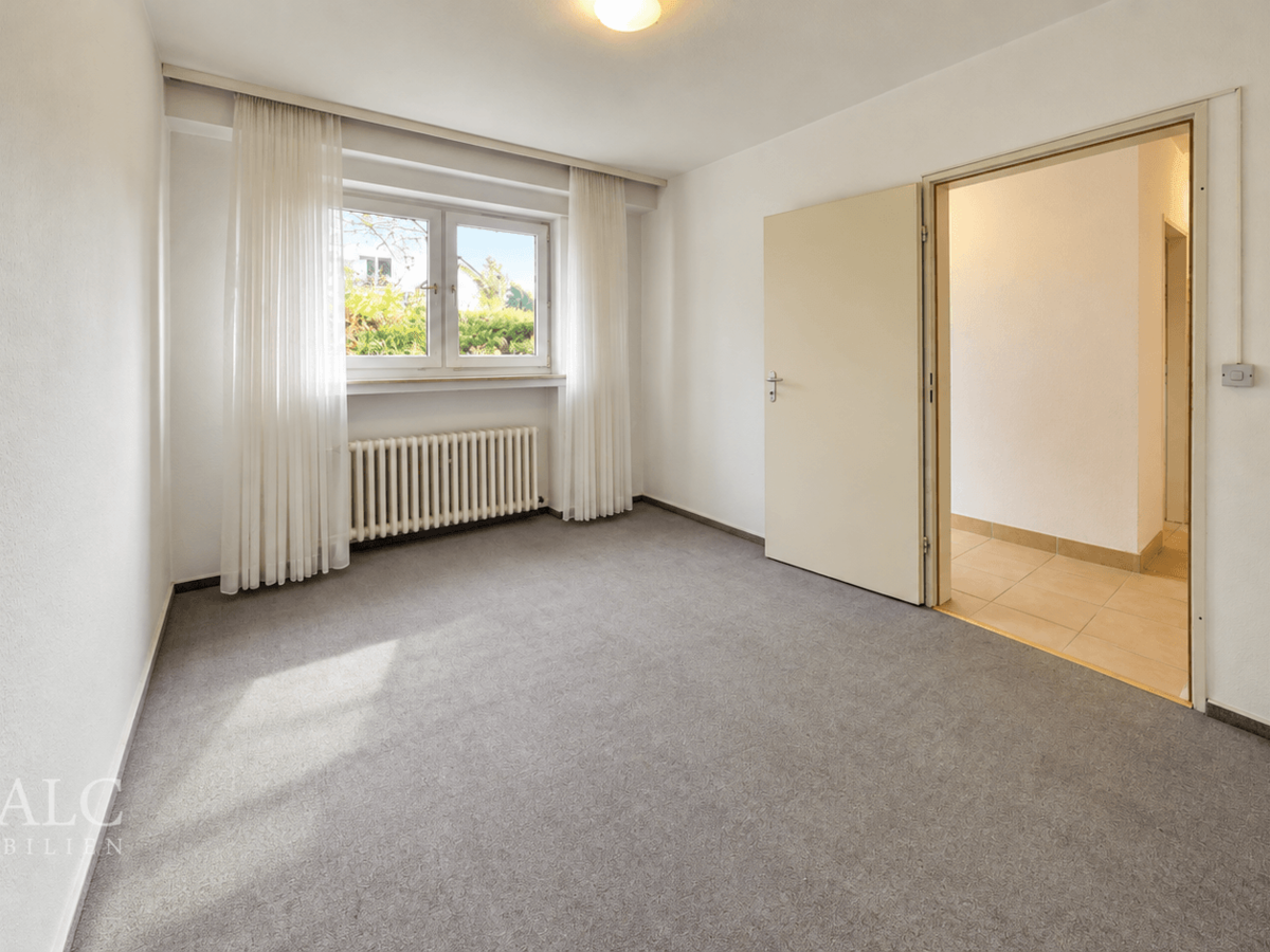 Büro EG