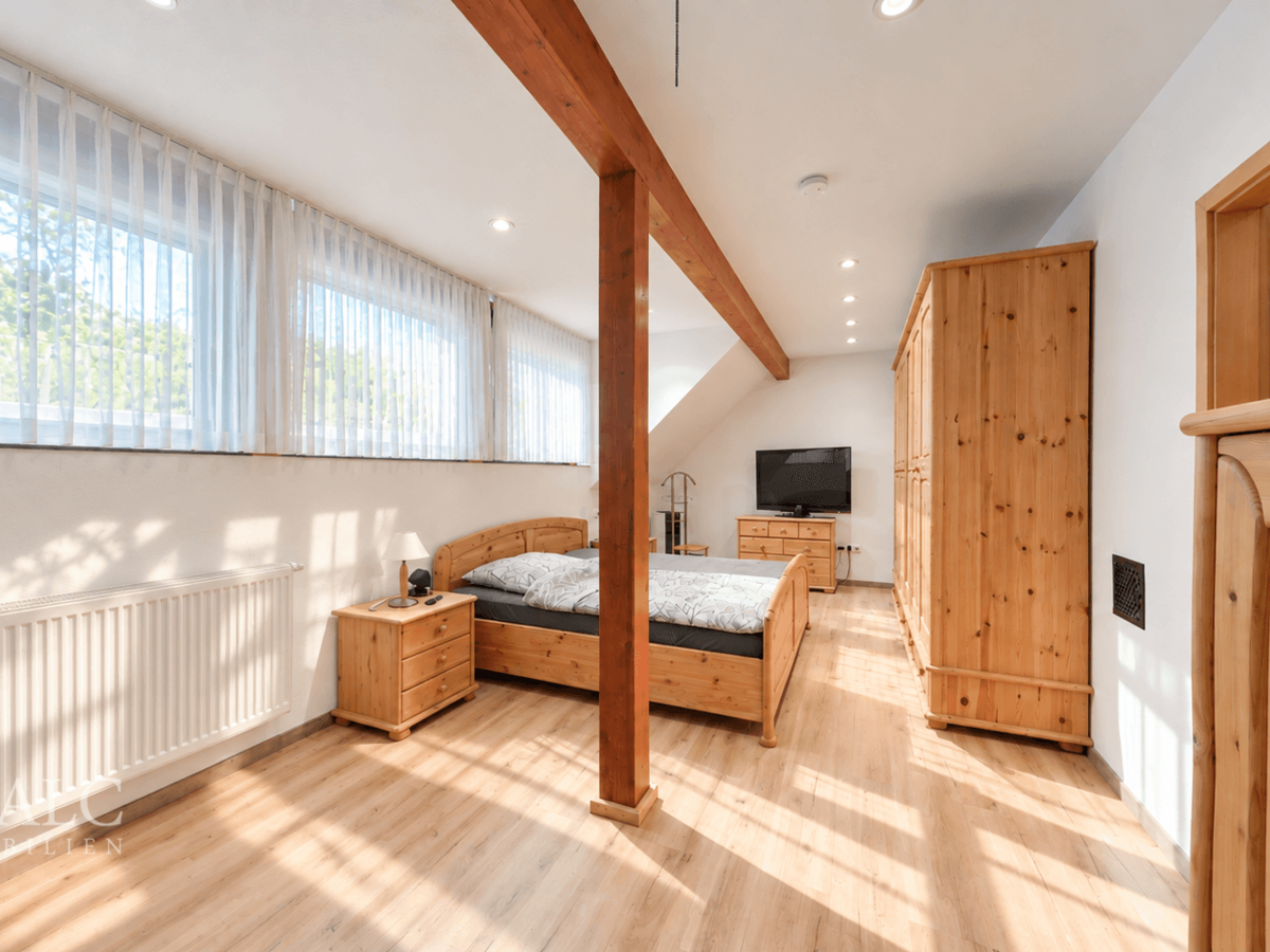 Schlafzimmer OG